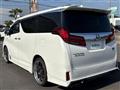 2018 Toyota Alphard Hybrid