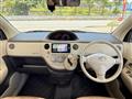 2011 Toyota Sienta