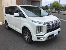 2019 Mitsubishi Delica D5
