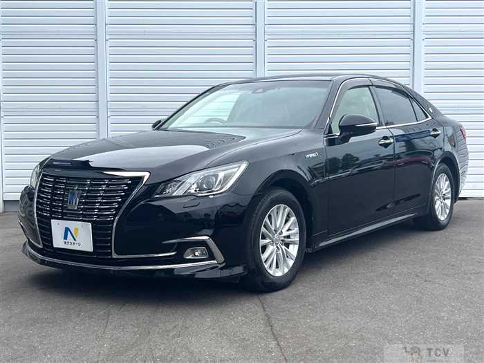 2017 Toyota Crown Hybrid