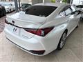 2019 Lexus ES