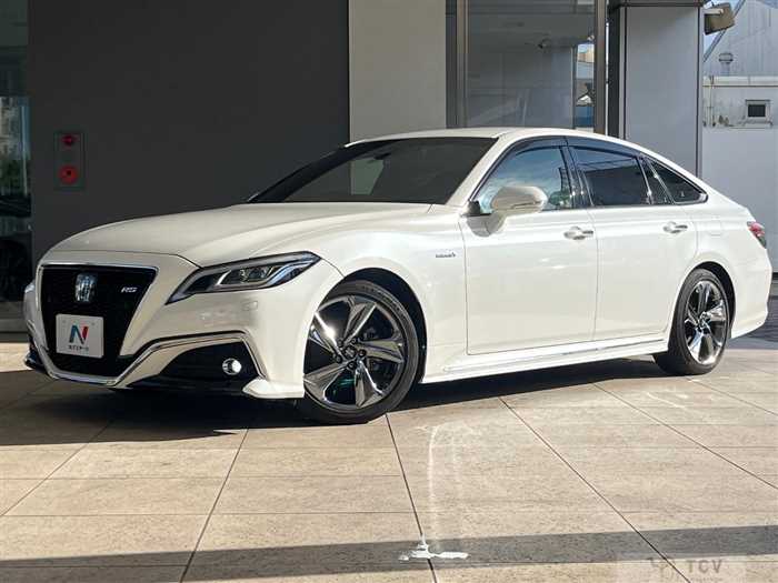 2018 Toyota Crown Hybrid
