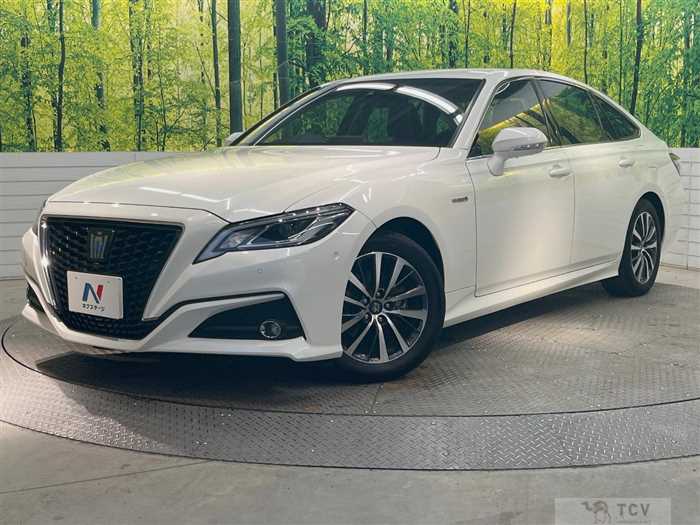 2019 Toyota Crown Hybrid