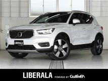 2022 Volvo XC40