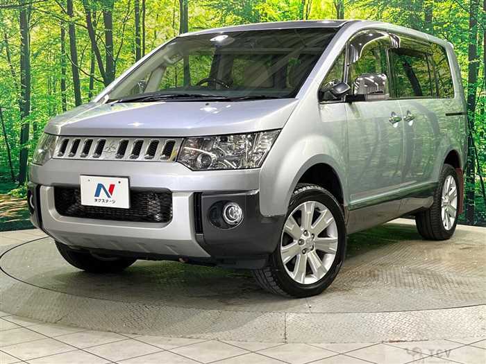 2016 Mitsubishi Delica D5