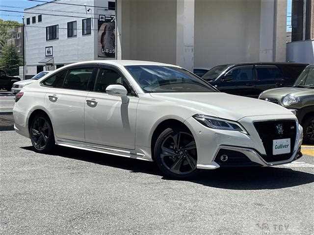 2020 Toyota Crown Hybrid