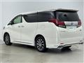 2017 Toyota Alphard Hybrid