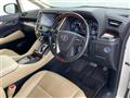2017 Toyota Alphard Hybrid