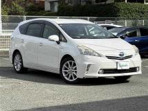 2013 Toyota PRIUS α