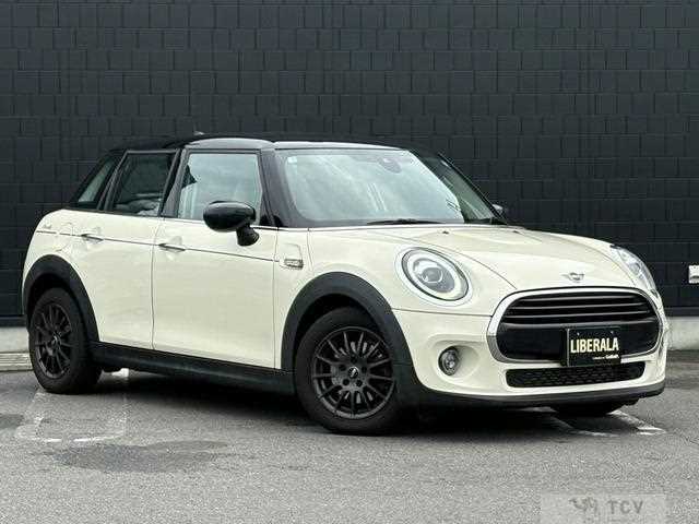 2021 BMW MINI
