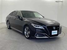 2020 Toyota Crown Hybrid
