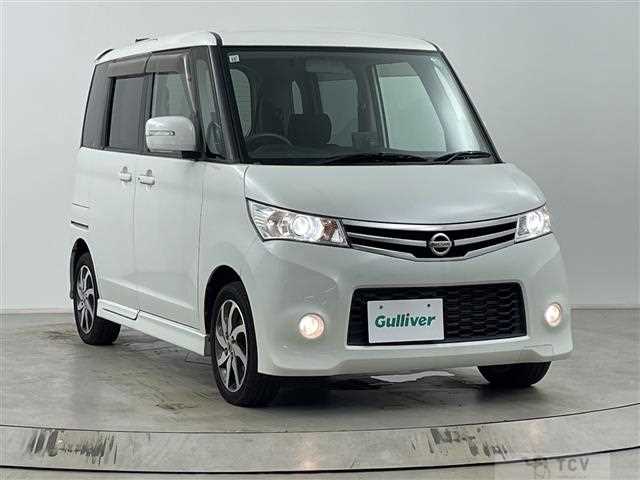 2011 Nissan ROOX