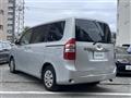 2010 Toyota Noah