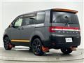 2017 Mitsubishi Delica D5