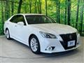 2013 Toyota Crown Hybrid