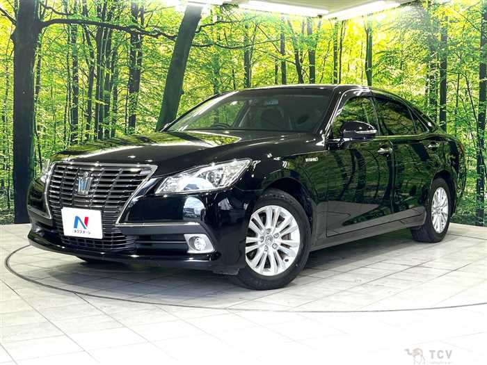 2015 Toyota Crown Hybrid