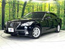 2015 Toyota Crown Hybrid