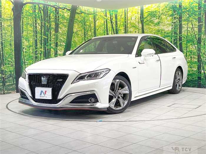 2018 Toyota Crown Hybrid