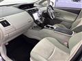 2012 Toyota PRIUS α