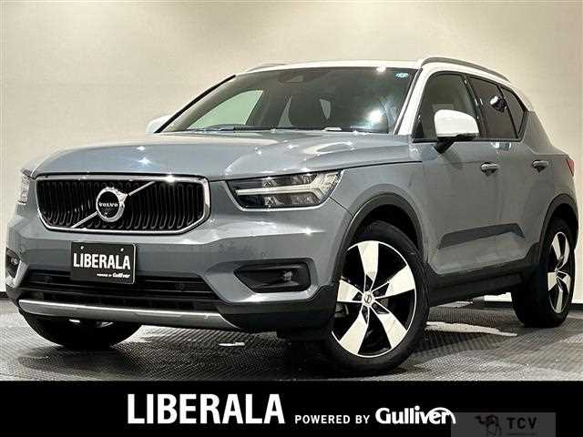 2022 Volvo XC40