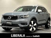 2022 Volvo XC40