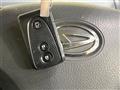 2011 Daihatsu Tanto