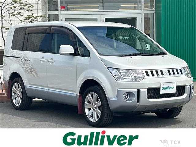 2014 Mitsubishi Delica D5