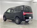2015 Mitsubishi Delica D5