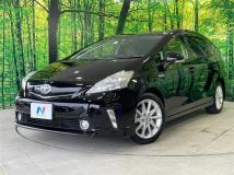 2013 Toyota PRIUS α