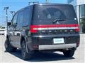 2018 Mitsubishi Delica D5