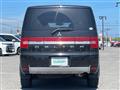 2018 Mitsubishi Delica D5