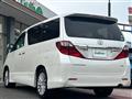 2013 Toyota Alphard