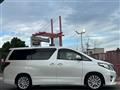 2013 Toyota Alphard