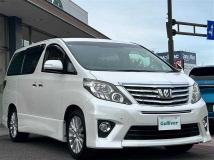 2013 Toyota Alphard