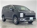 2019 Mitsubishi Delica D5