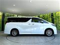 2022 Toyota Alphard