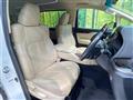 2017 Toyota Alphard Hybrid