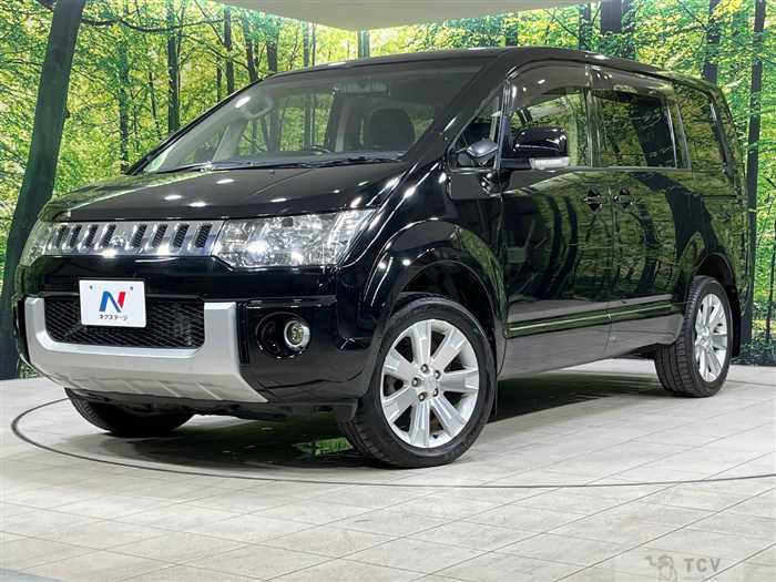 2016 Mitsubishi Delica D5