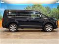 2023 Mitsubishi Delica D5