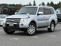 2008 Mitsubishi Pajero