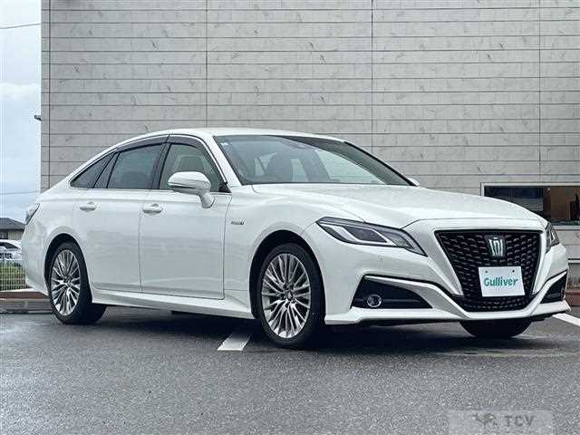 2019 Toyota Crown Hybrid