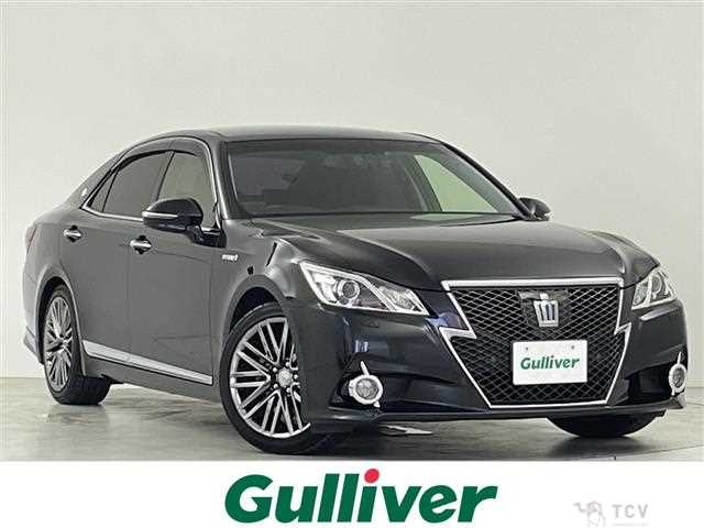 2013 Toyota Crown Hybrid
