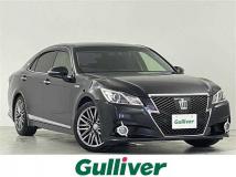 2013 Toyota Crown Hybrid