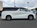 2022 Toyota Alphard Hybrid