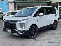 2022 Mitsubishi Delica D5