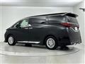 2025 Toyota Alphard Hybrid