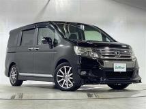 2013 Honda Step WGN