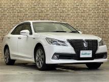 2015 Toyota Crown Hybrid