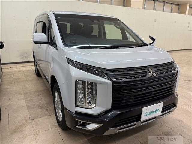 2022 Mitsubishi Delica D5