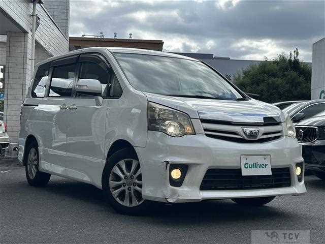 2012 Toyota Noah